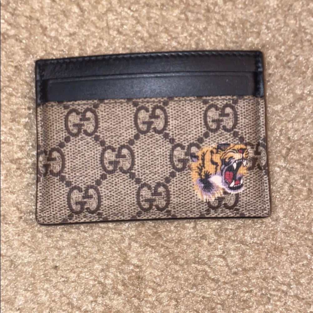 Gucci wallet